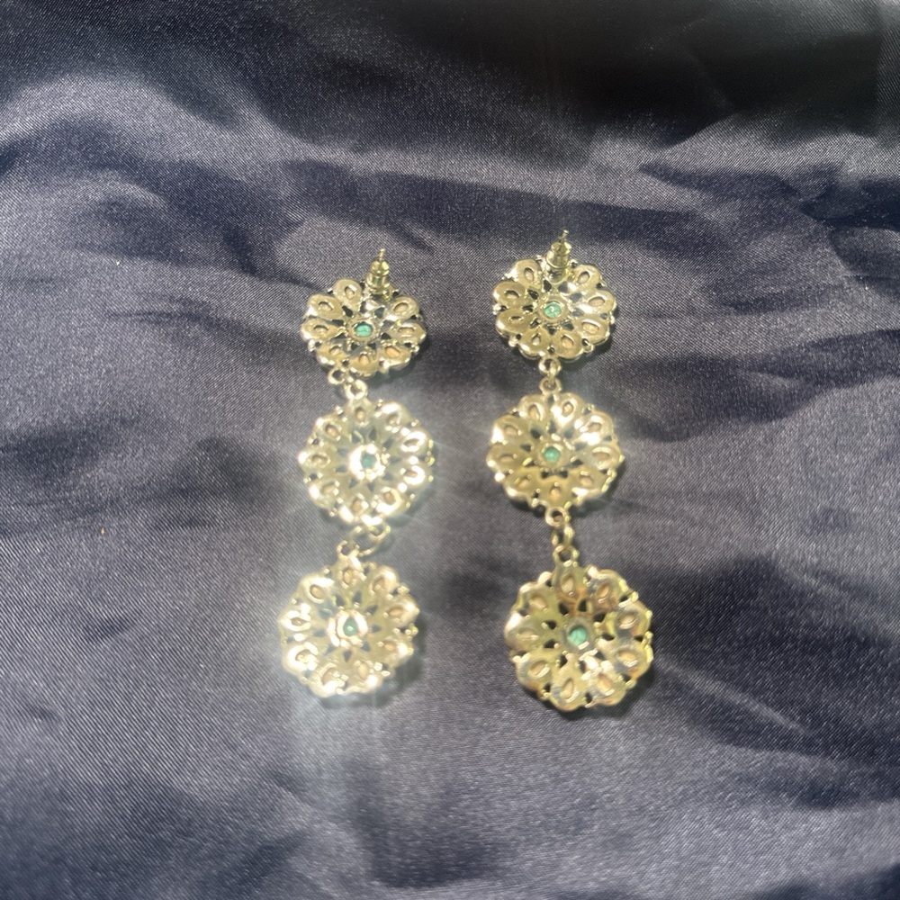 Earrings - Picture 3 of 4